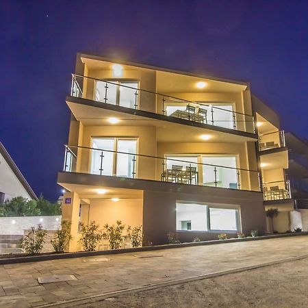 Villa Ilenia 穆泰尔岛 外观 照片