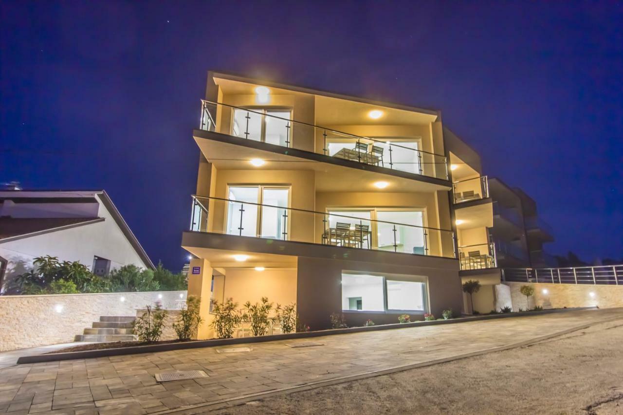 Villa Ilenia 穆泰尔岛 外观 照片